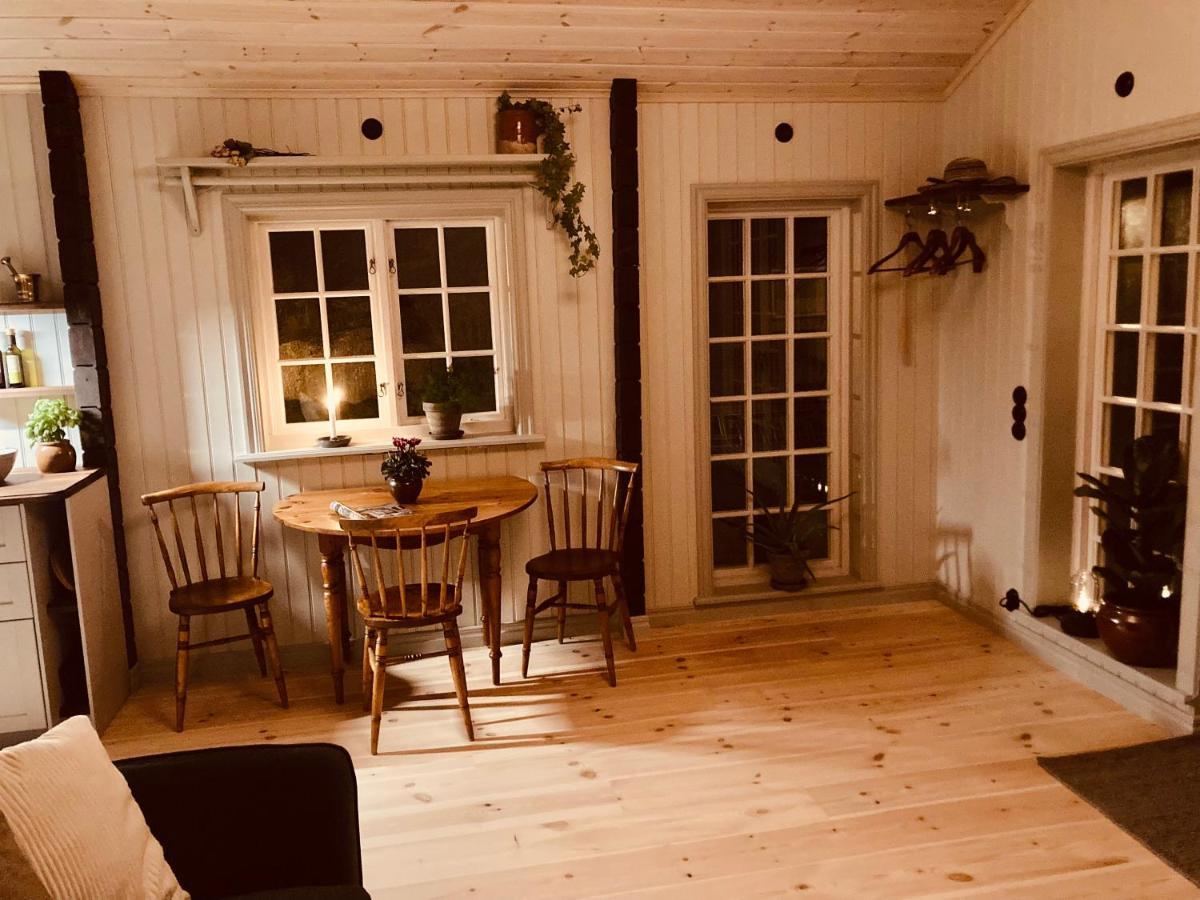Sjoestugan Vallersvik Frillesås Екстериор снимка